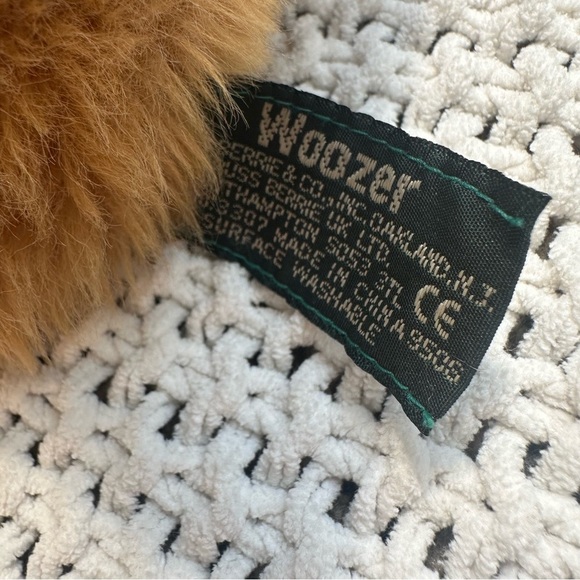 WOOZER Vintage 1990s Russ Berrie Plush Golden Retriever Dog Beans Lovable Plush - Picture 5 of 10